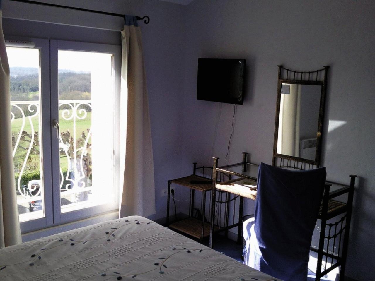 Logis L'Auberge Du Quercy Blanc Molières エクステリア 写真